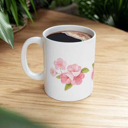 Taza de cerámica con diseño floral