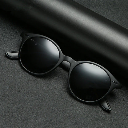 Unisex Retro Rivet Polarized Sunglasses